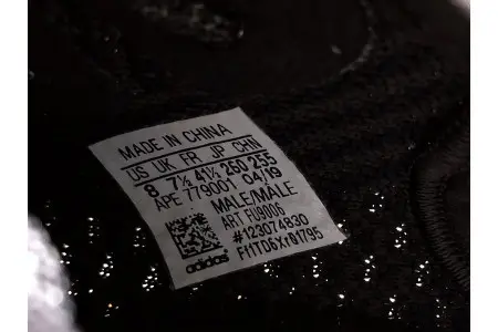 ADIDAS MENS YEEZY BOOST 350 V2 BLACK 