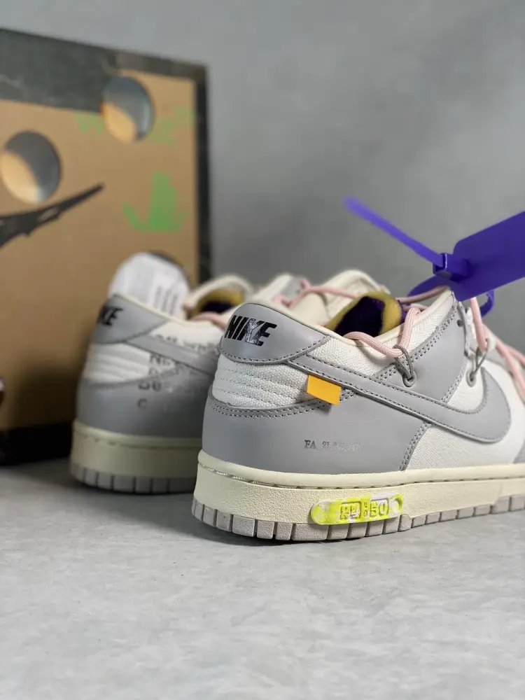 Nike Dunk Low Off-White Lot 
