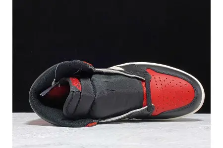 Air Jordan 1 Retro High OG Bred Toe 