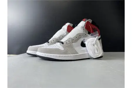 Air Jordan 1 High OG  Light Smoke Grey 