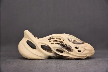 Adidas Yeezy Foam RNNR MX Cream Clay 