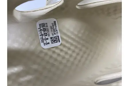 Adidas Yeezy Foam RNNR Sand 