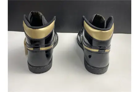 AIR JORDAN 1 RETRO HIGH BLACK METALLIC GOLD (2020) 