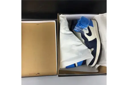Air Jordan 1 Retro High OG Obsidian 