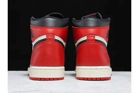Air Jordan 1 Retro High OG Bred Toe 