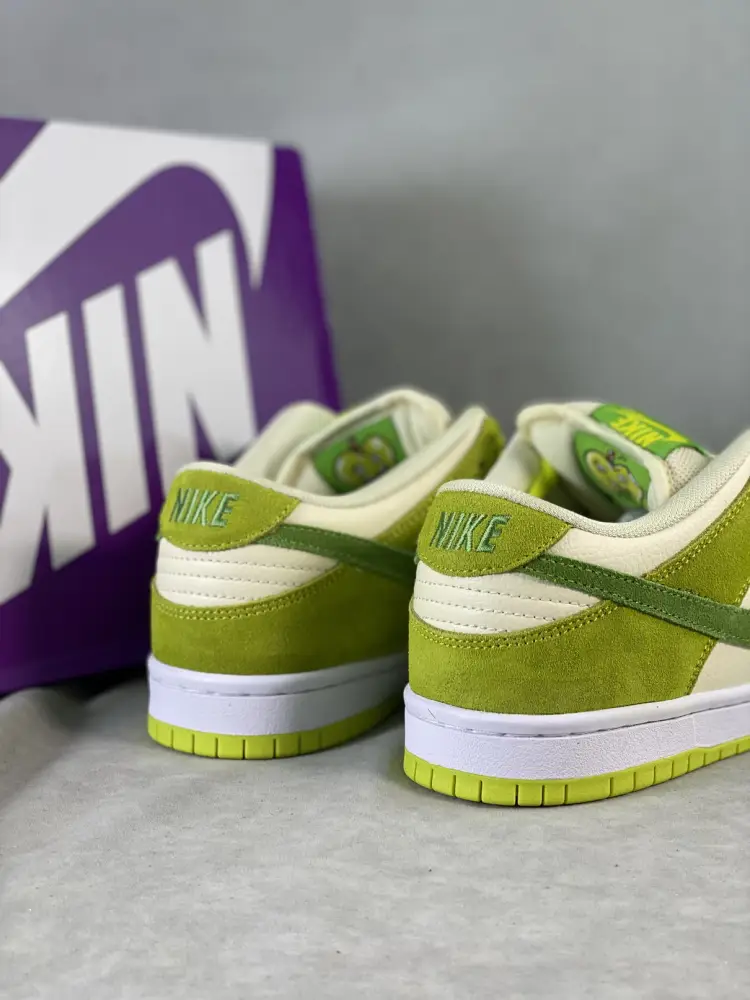 Nike SB Dunk Low Green 