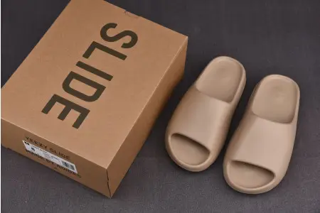 Adidas Yeezy Slide Pure 