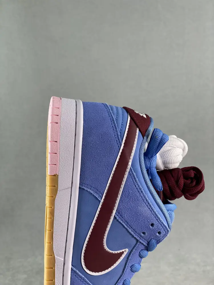 Nike SB Dunk Low Philadelphia 