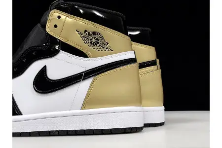 Air Jordan 1 Retro High Glod Toe 
