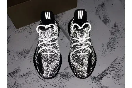 Adidas Yeezy Boost 350 V2 Static Black (Reflective) – 