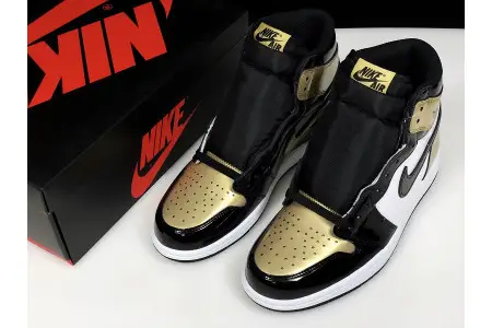 Air Jordan 1 Retro High Glod Toe 