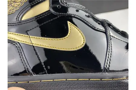 AIR JORDAN 1 RETRO HIGH BLACK METALLIC GOLD (2020) 