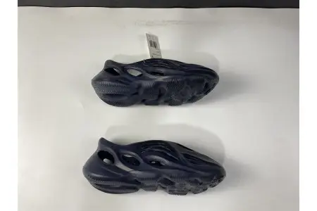Adidas Yeezy Foam RNNR Mineral Blue 