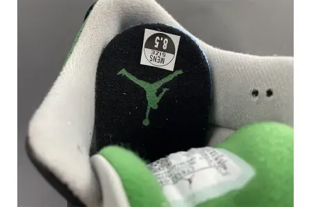 Air Jordan 3 Pine Green 