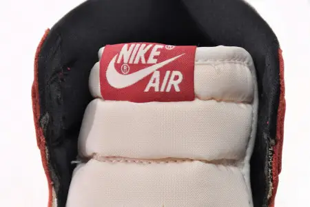 Jordan 1 Retro High OG Chicago Lost and Found  DFC261