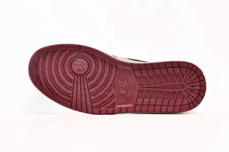 Jordan 1 Retro High OG Chicago Lost and Found 