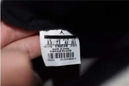 Air Jordan 11 Retro Platinum Tint 
