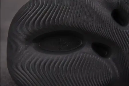 Adidas Yeezy Foam RNNR Onyx 