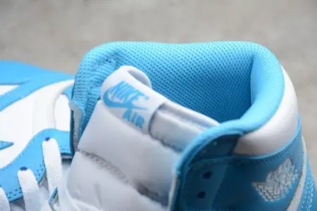 Air Jordan 1 Retro High OG ‘UNC’ 