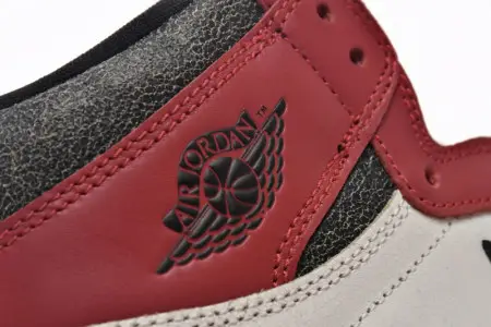 Jordan 1 Retro High OG Chicago Lost and Found 