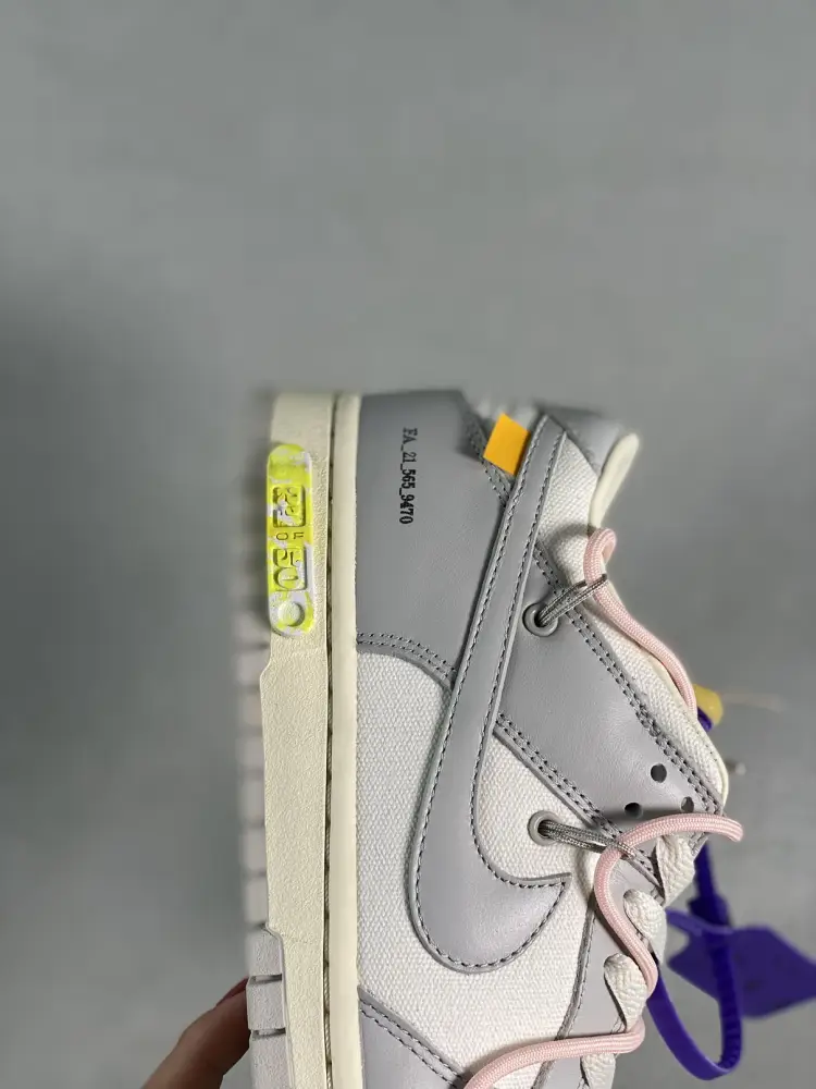 Nike Dunk Low Off-White Lot 