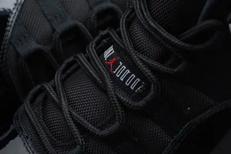 Air Jordan 11 Retro (2012) Bred 