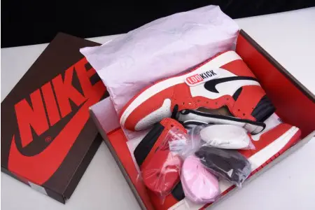 TRAVIS SCOTT X AIR JORDAN 1 RETRO HIGH OG – CD4487 