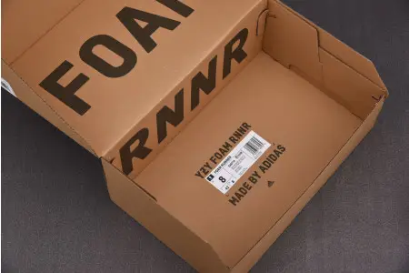 Adidas Yeezy Foam RNNR MX Cream Clay 