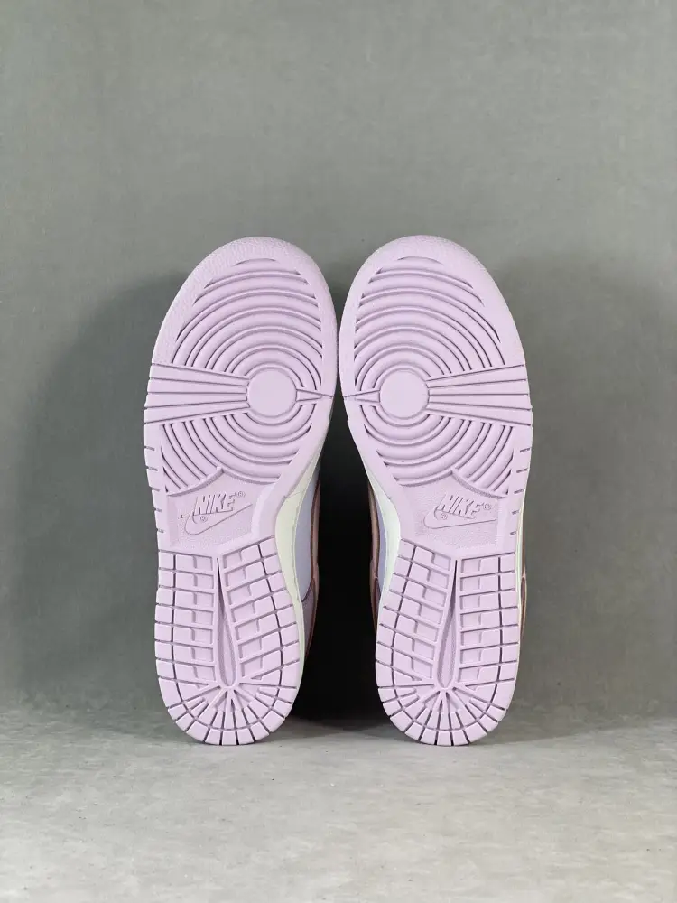 Nike Dunk Low Easter 