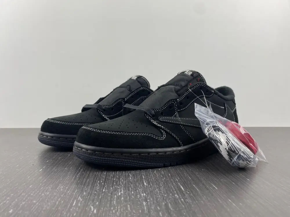 Jordan 1 Retro Low OG SP Travis Scott Black  FFE202