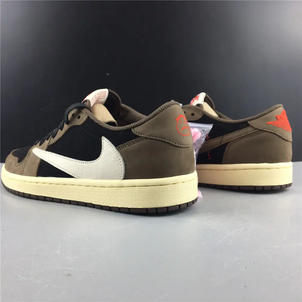 Jordan 1 Retro Low OG SP Travis 
