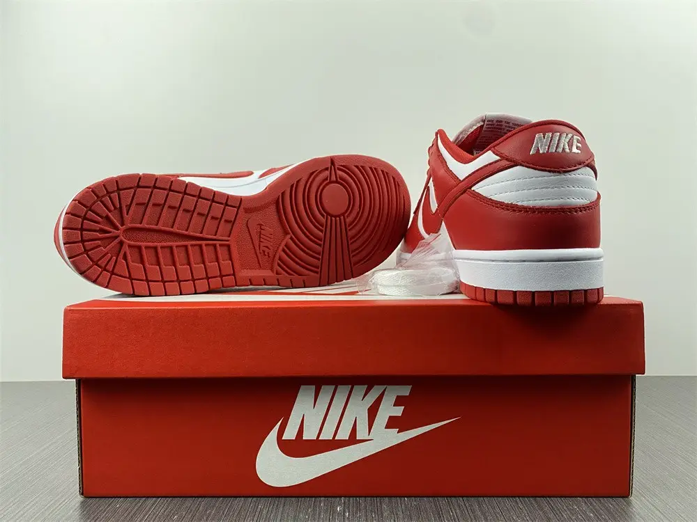 Nike Dunk Low University Red 