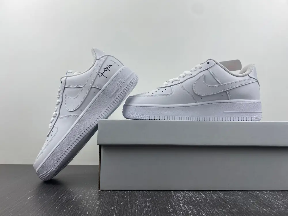 Nike Air Force 1 Low 07 