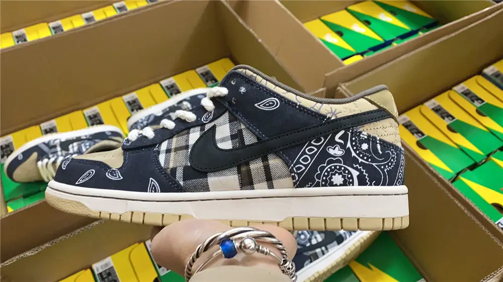 Nike SB Dunk Low Travis Scott (Regular 