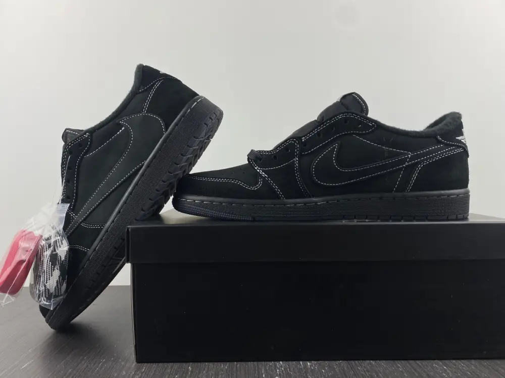 Jordan 1 Retro Low OG SP Travis Scott Black 