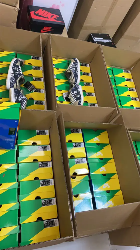 Nike SB Dunk Low Travis Scott (Regular 