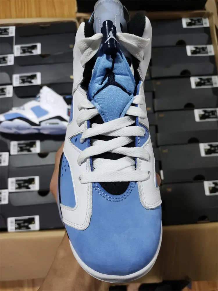 Jordan 6 Retro UNC 