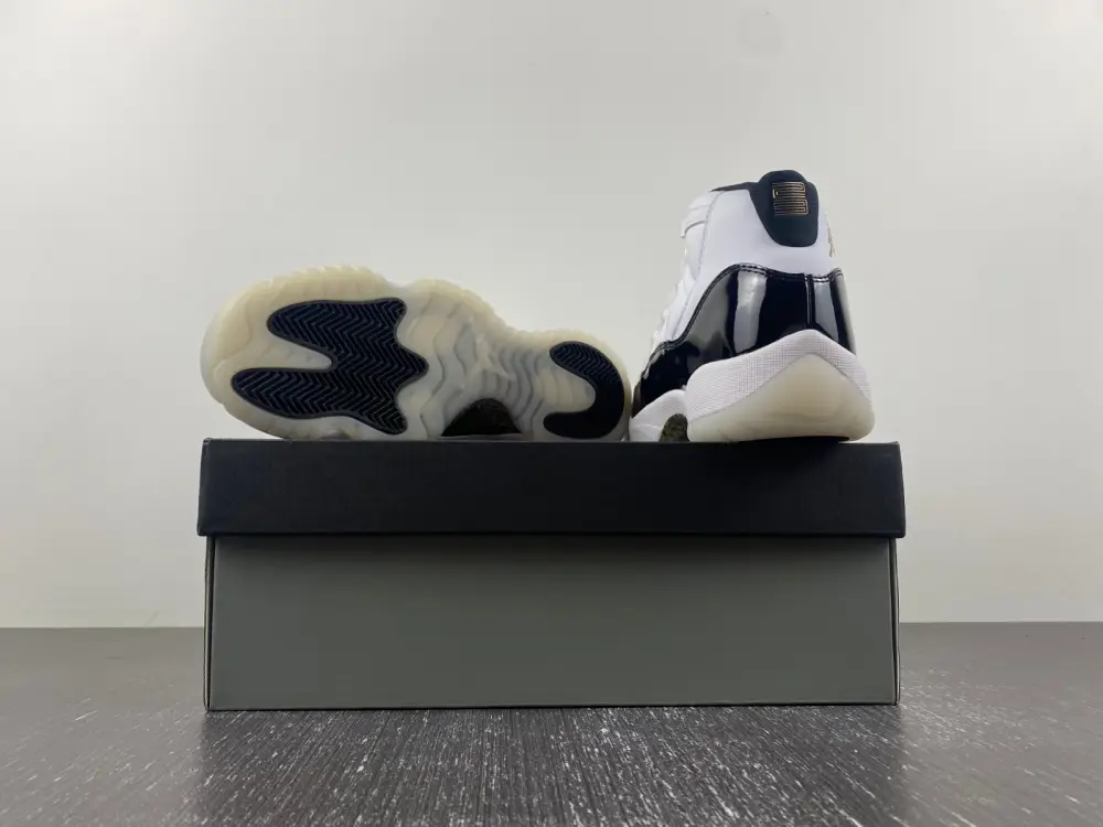 AIR JORDAN 11 AIR JORDAN 11 DMP 