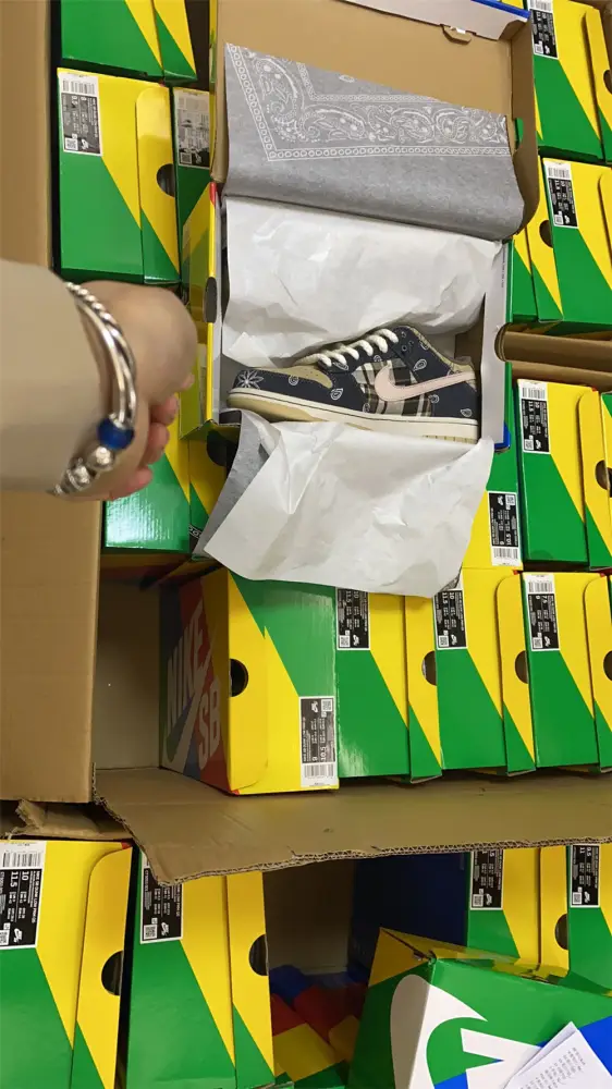 Nike SB Dunk Low Travis Scott (Regular 