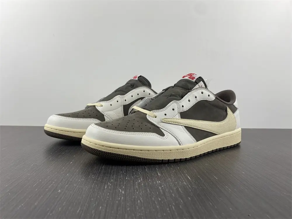 Jordan 1 Retro Low OG SP Travis Scott Reverse  FCC50