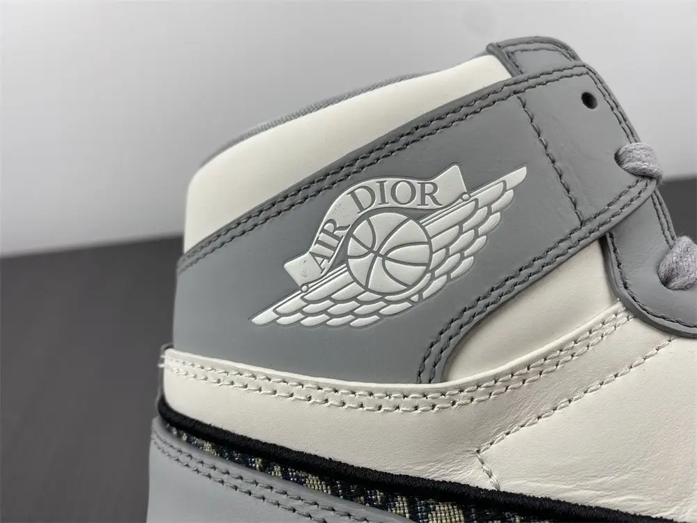 Jordan 1 Retro High 