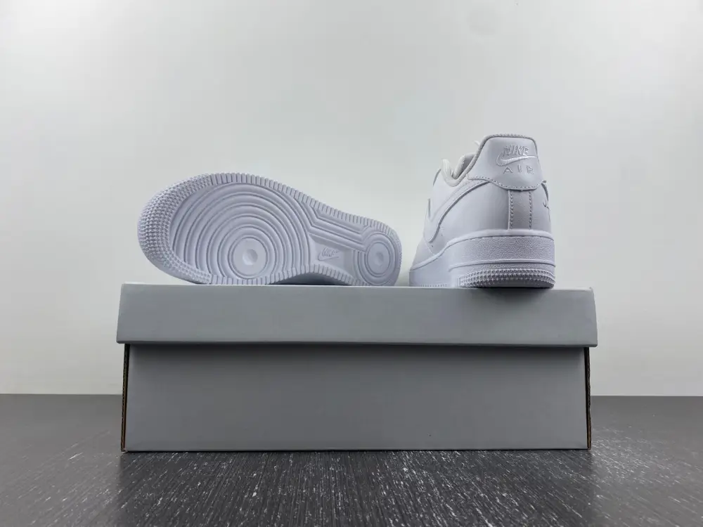 Nike Air Force 1 Low 07 