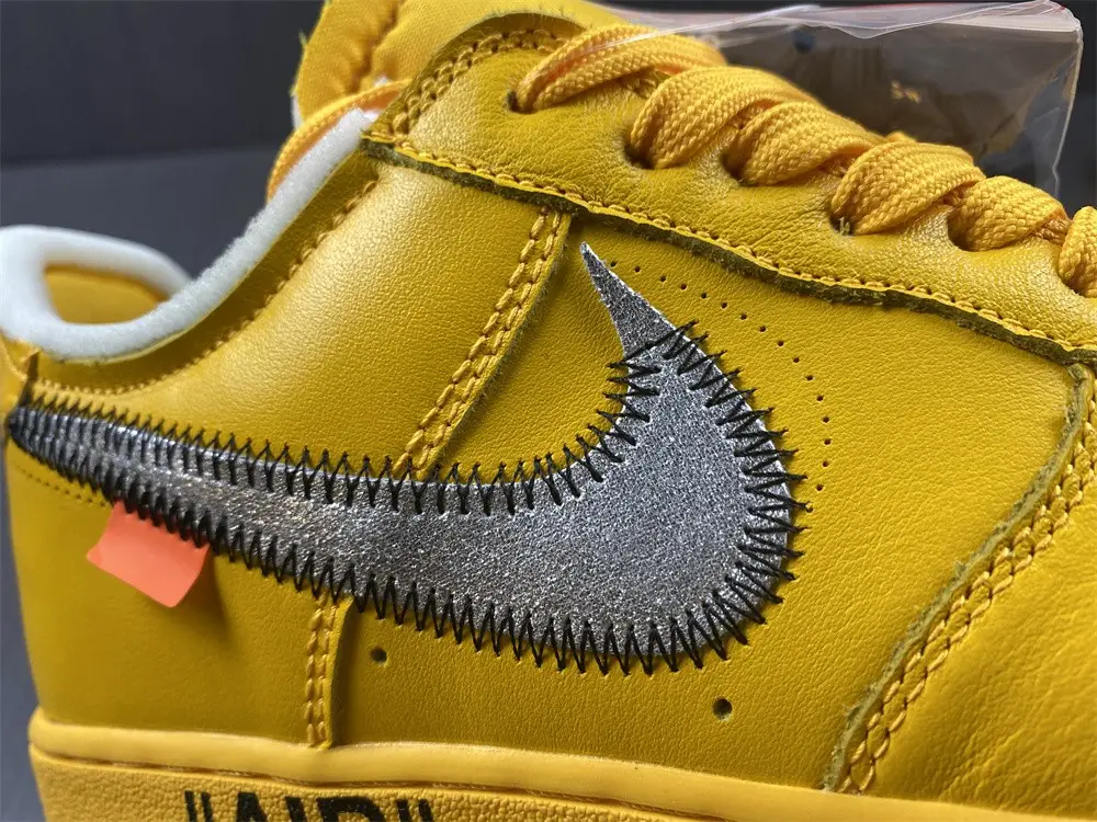 Nike Air Force 1 Low OFF-WHITE University Gold Metallic 