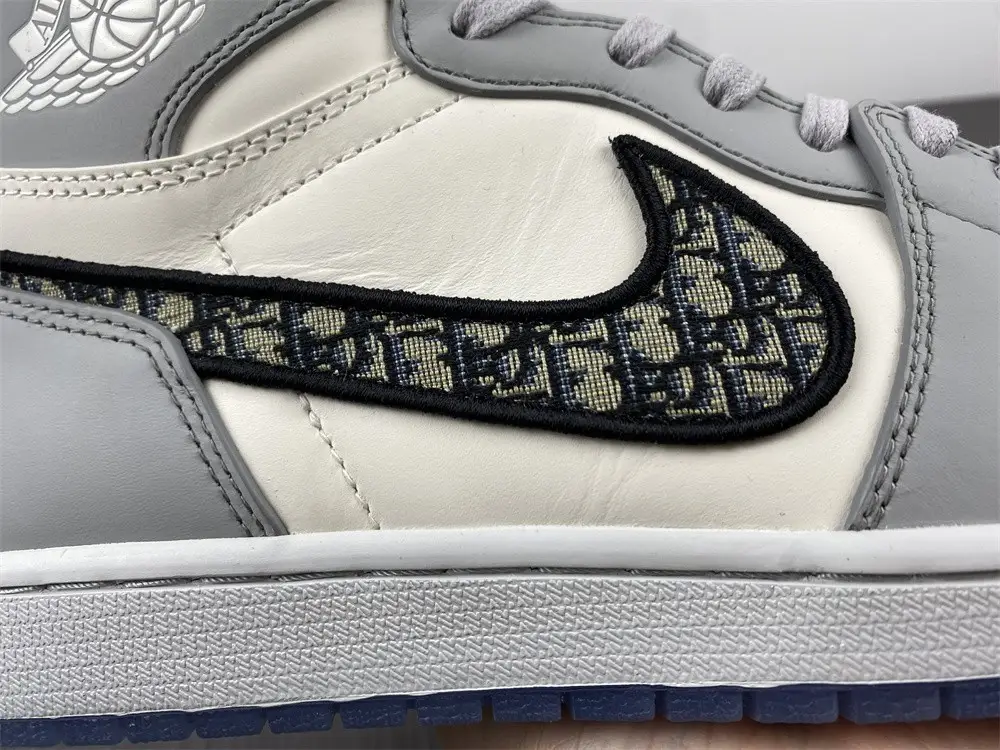 Jordan 1 Retro High 