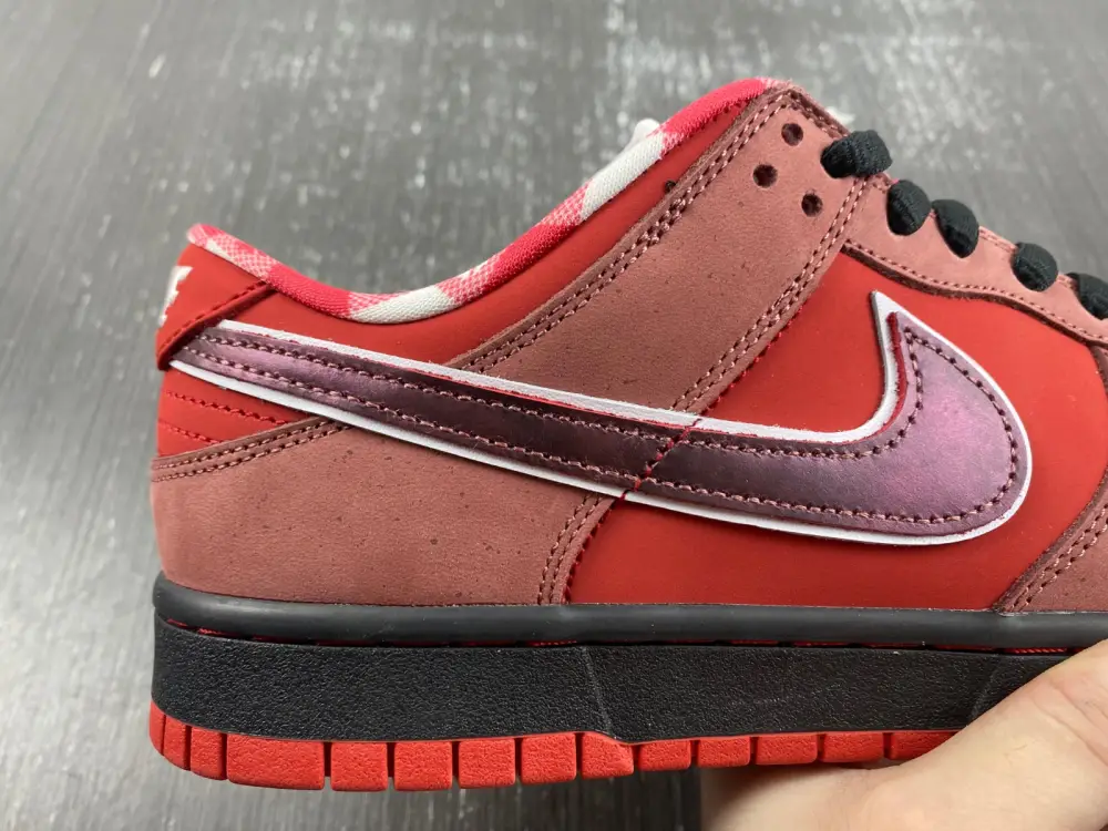Nike Dunk SB Low Red 