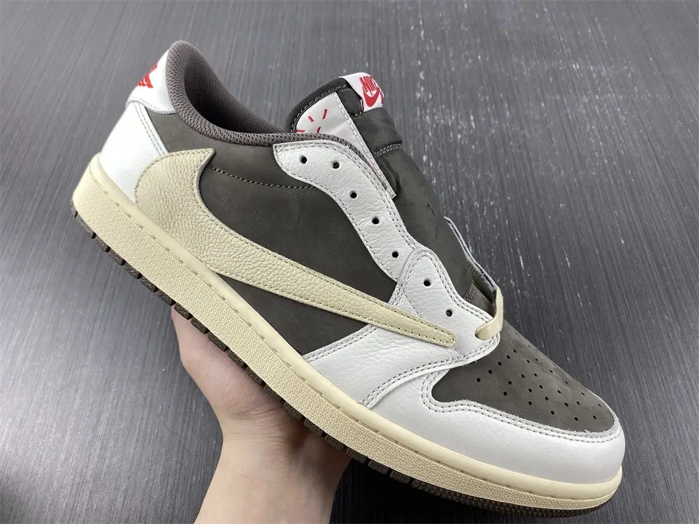 Jordan 1 Retro Low OG SP Travis Scott Reverse 