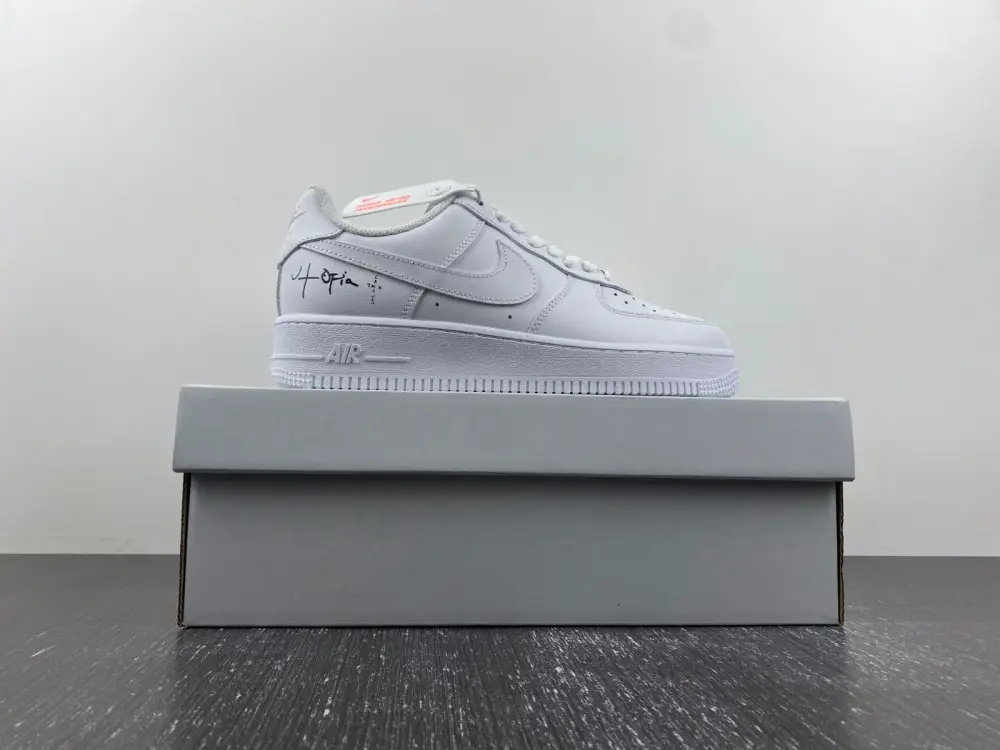 Nike Air Force 1 Low 07 