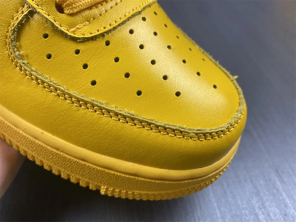 Nike Air Force 1 Low OFF-WHITE University Gold Metallic 