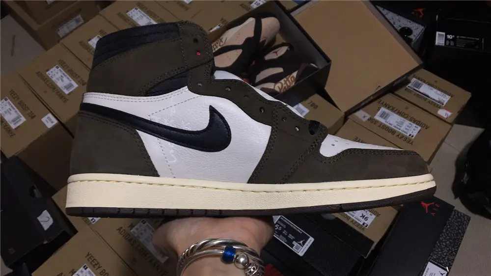 Jordan 1 Retro Low OG SP Travis Scott Reverse 