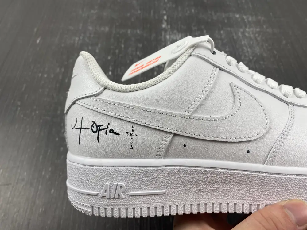 Nike Air Force 1 Low 07 
